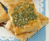 Focaccia mit Pesto