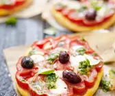 Kleine Tomaten-Pizzen