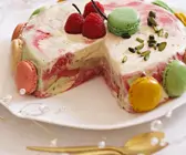 Himbeer-Eiskuchen