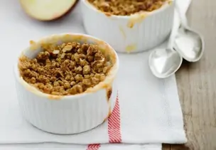 Apfel-Crumble mit Haferflocken