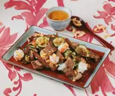 Rindfleisch mit Garnelen und Asia-Dressing