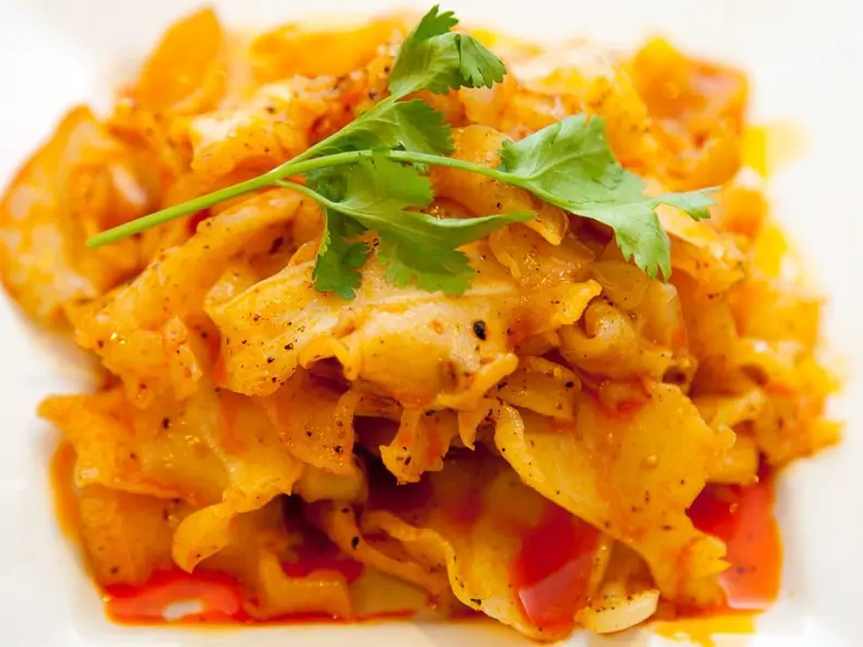 Knoblauch-Chilinudeln