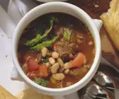 Gulaschsuppe mit Bohnen