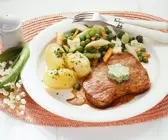 Leipziger Allerlei mit Kalbsschnitzel