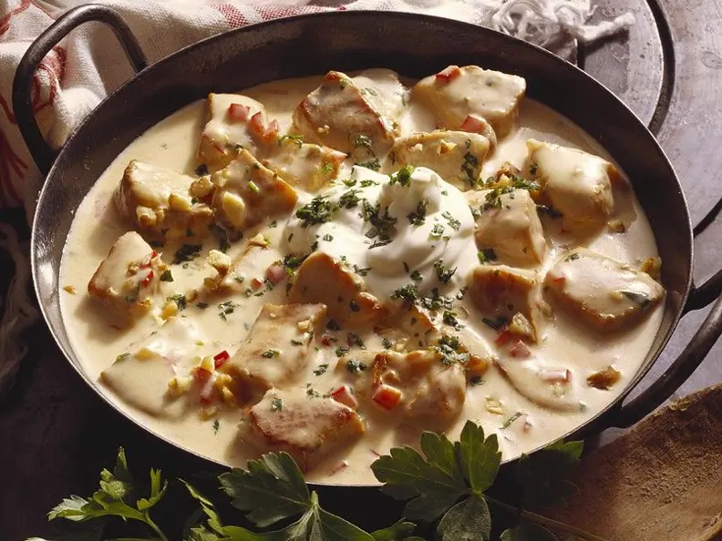 Lammgulasch mit Joghurt