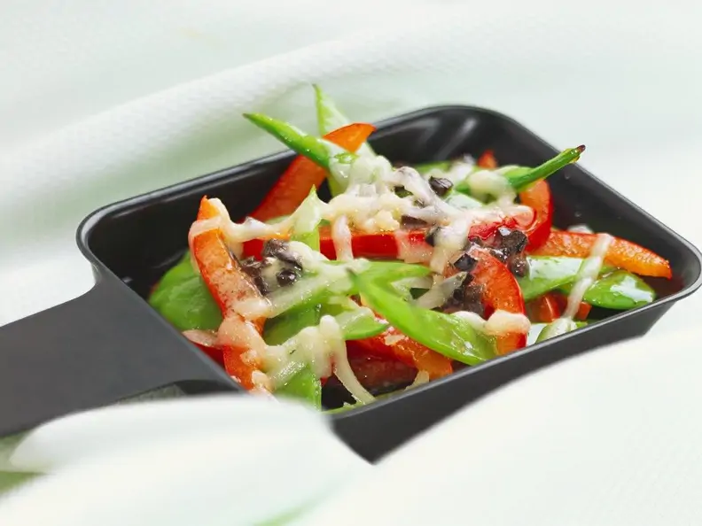 Zuckerschoten-Paprika-Raclette