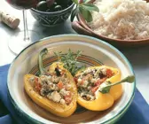 Paprika gefüllt mit Schafskäse griechisch