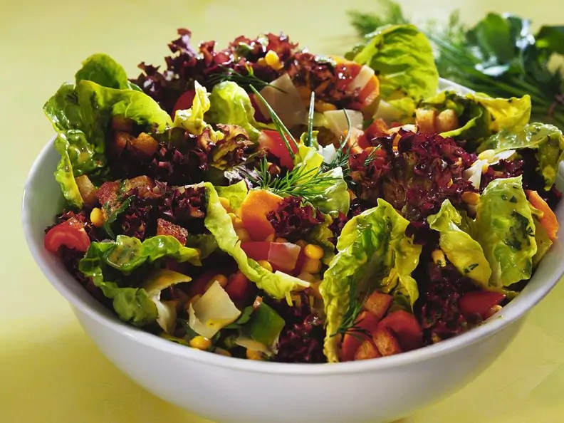 Blatt-Gemüsesalat