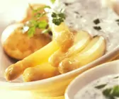 Spargel mit Joghurtsauce
