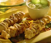 Hähnchenspieße mit Dip