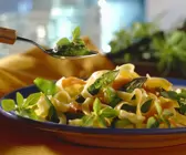 Nudeln mit Spargel und Lachs