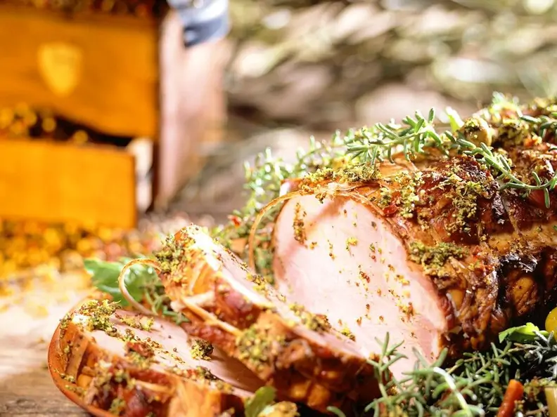 Kräuter-Rollbraten