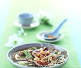 Japan-Huhn mit Soba-Nudeln