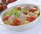 Thunfisch-Flan mit Kirschtomaten und Rucola