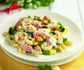 Gebackene Cavatelli mit Brokkoliröschen und Thunfisch