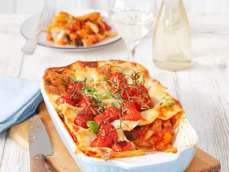Vegane Lasagne mit Cherrytomaten