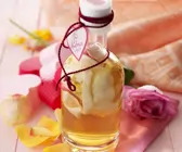 Rosenblütenlikör