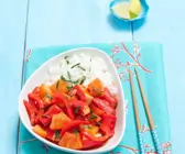 Fruchtige Paprika-Surimipfanne mit Reis