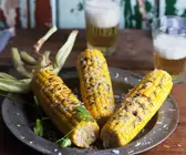 Maiskolben vom Grill