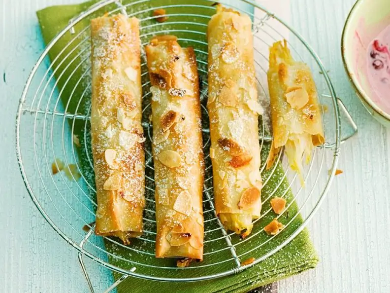 Kleine Birnenstrudel