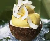 Mangoeis mit Kokos