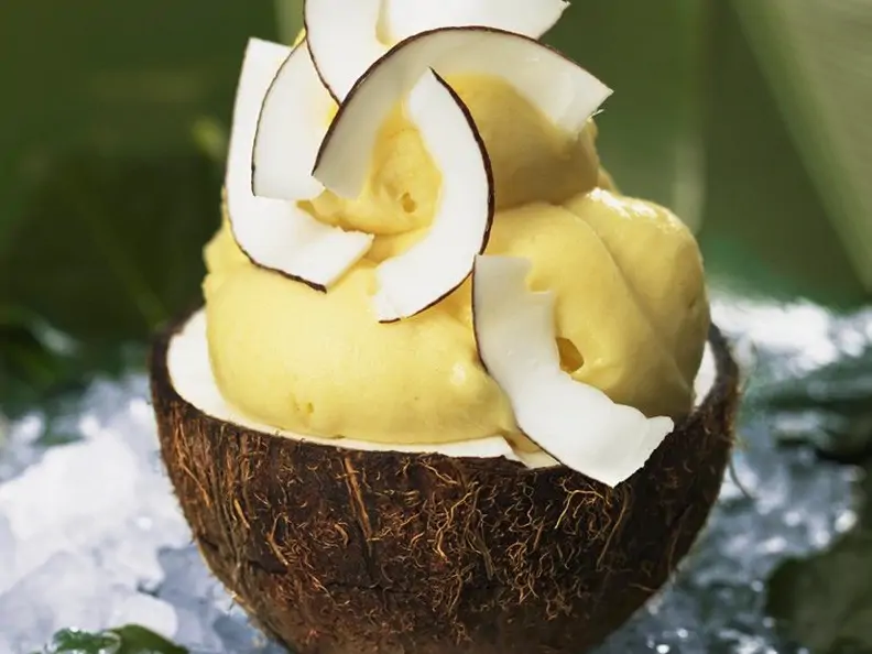 Mangoeis mit Kokos