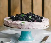 Käsekuchen mit Brombeeren