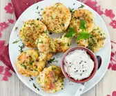 Lachsfrikadellen mit Kartoffeln