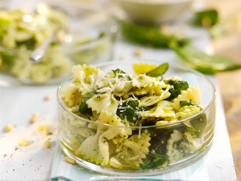Nudelsalat mit Pesto