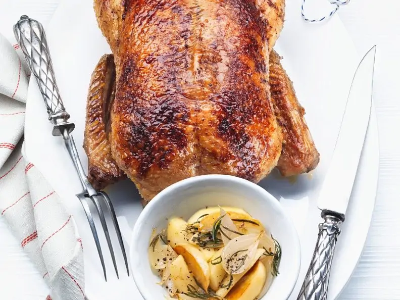Ente mit Apfelfüllung