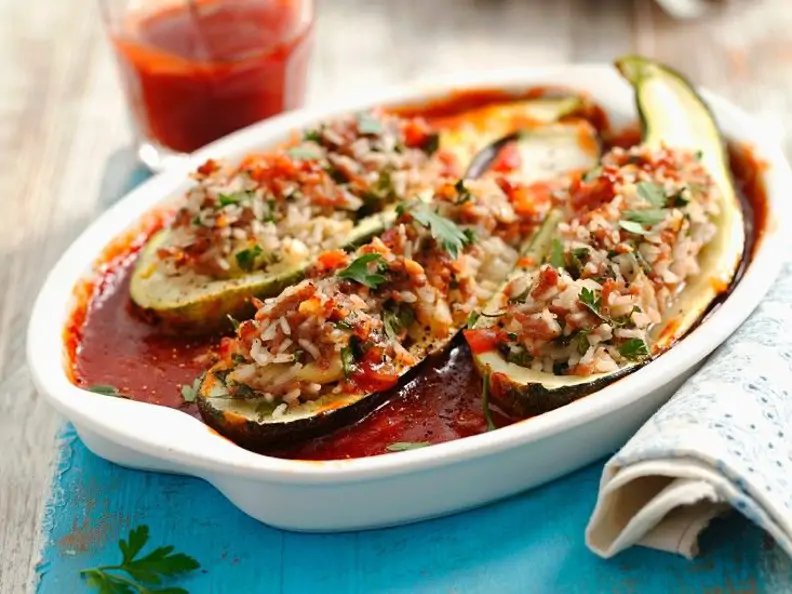 Zucchini mit Hackfleischfüllung