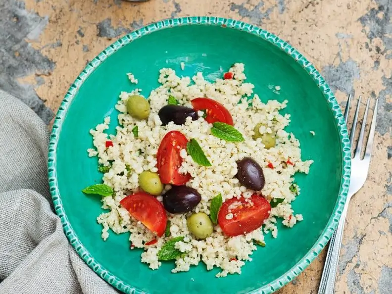 Couscous-Salat mit Oliven
