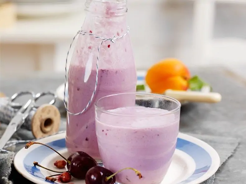 Smoothie mit Kirschen