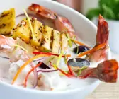 Shrimps mit Ananas in Kokossauce