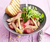 Spargelsalat mit Rhabarber