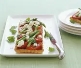 Spargeltarte mit Tomaten und Käse