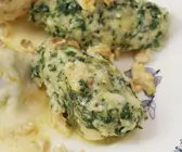 Spinatklößchen
