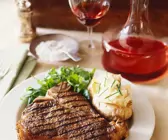 T-Bone Steak mit Kartoffeln