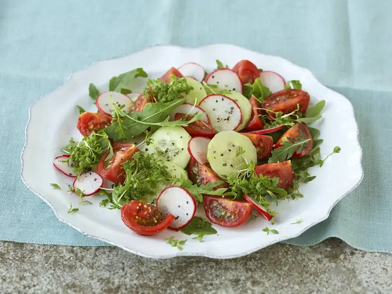Radieschensalat mit Gurke