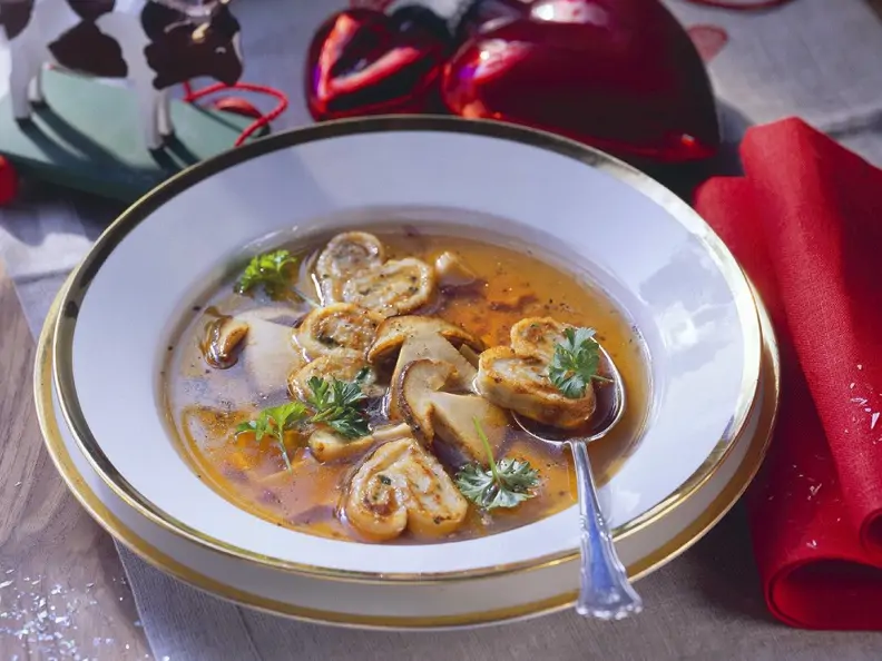 Pfannkuchen-Pilzsuppe