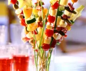 Bunt gemischte Partyspieße