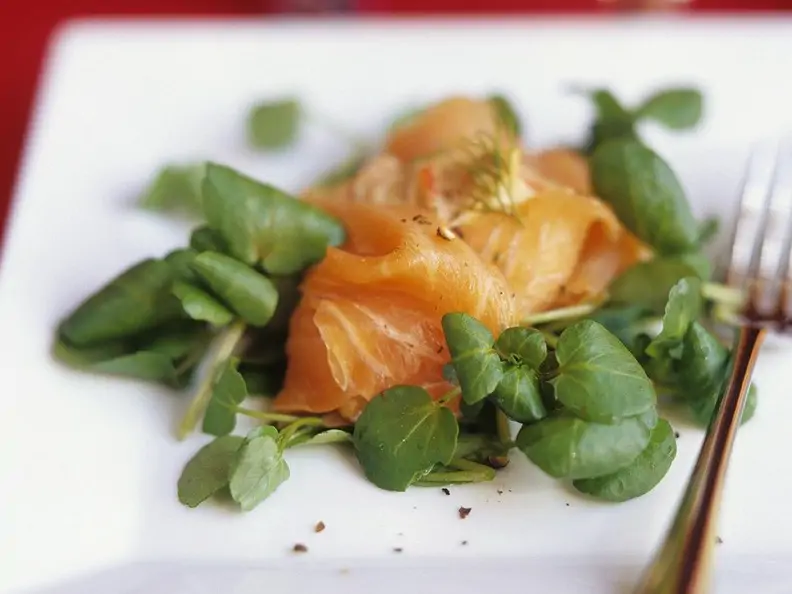 Lachs mit Brunnenkressesalat