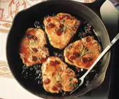 Koteletts mit Preiselbeeren