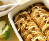 Semmelauflauf mit Obst