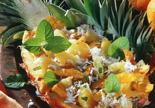 Curry-Hähnchensalat mit Ananas