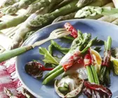 Spargel-Schinken-Päckchen mit Ei