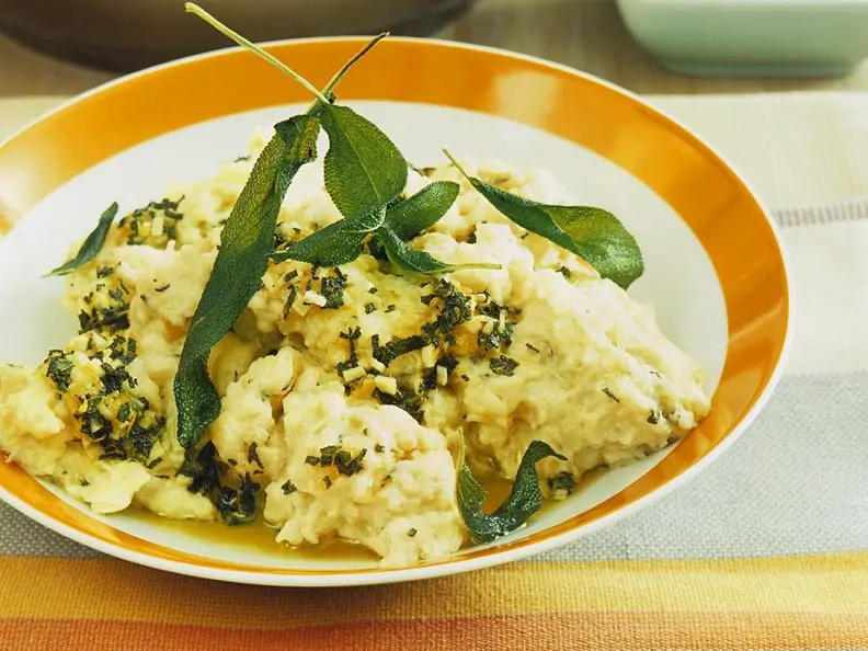 Kartoffelpüree mit Salbeibutter