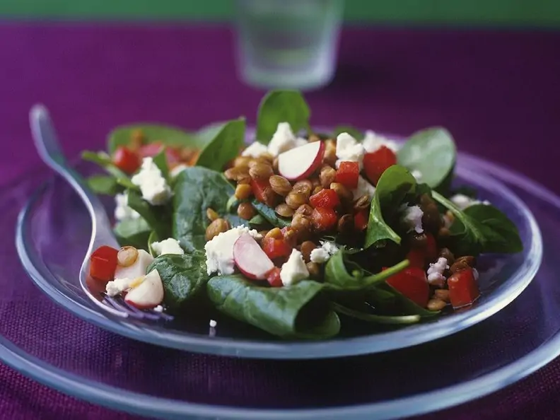 Linsensalat mit Spinat