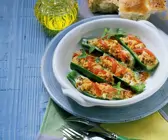 Zucchini mit Couscous-Füllung