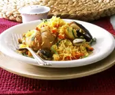 Paella mit Früchten